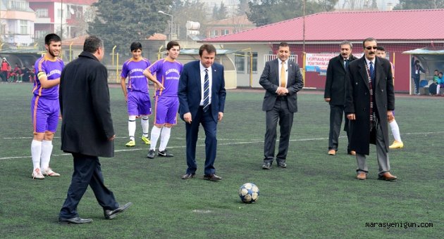 1. KURTULUŞ KUPASI FUTBOL TURNUVASI BAŞLADI