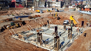 Çok Katlı Otopark Devam Ediyor