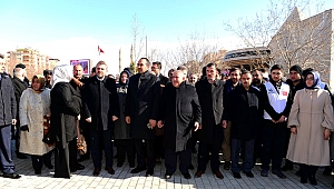  Türk Milleti Tarihin Her Evresinde İkram Edici Tavrı İle Mazlumların Yanında Olmuştur