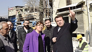 BAŞKAN ERKOÇ DEMİRCİLER ÇARŞISINDA