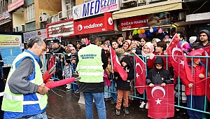 DULKADİROĞLU'NDAN 12 ŞUBAT KAHRAMANLARI ANISINA 12 BİN TÜRK BAYRAĞI