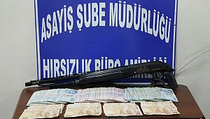 KOCASINI ARKADAŞLARIYLA BİRLİKTE DOLANDIRDI