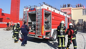 NEFESLERİ KESEN YANGIN VE DEPREM TATBİKATI YAPILDI