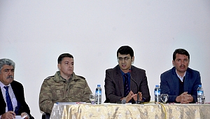 TÜRKOĞLU'NDA MUHTARLARLA İSTİŞARE TOPLANTISI