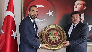 AK PARTİ İL BAŞKANI AHMET ÖZDEMİR EKİNÖZÜ BELEDİYESİNİ ZİYARET ETTİ.