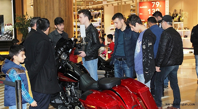 EFSANE MOTOSİKLETLER PİAZZA’DA SERGİLENDİ