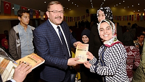 GÖKSUN’DA ÇANAKKALE KONFERANSINDA BÜYÜK İLGİ