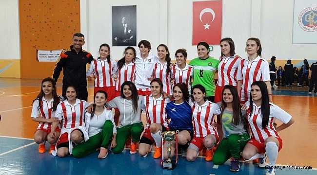 KSÜ BAYAN SALON FUTBOLU TAKIMI 1. LİGE YÜKSELDİ