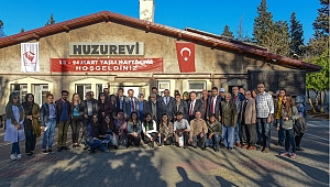 KSÜ Öğrencileri Yaşlılar Haftasında Büyüklerini Unutmadı