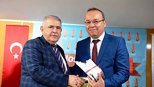 ONİKİŞUBAT, KAHRAMANMARAŞ’IN HER NOKTASINI KİTAPLA BULUŞTURUYOR