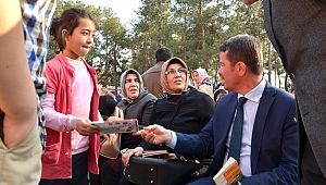 TÜRKOĞLU’NDA KİTAP OKUMA ETKİNLİĞİ DÜZENLENDİ