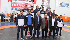 YILDIZ ERKELLER SERBEST GÜREŞ TÜRKİYE ŞAMPİYONASI TAMAMLANDI