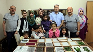 EVLERİNDE İPEK BÖCEĞİ YETİŞTİREREK 6 BİN LİRA KAZANACAKLAR