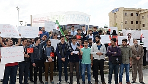 KSÜ ÖĞRENCİLERİ,İDLİB’DE GERÇEKLEŞTİRİLEN KİMYASAL SALDIRIYI KINADI