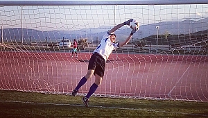 KURUMLAR ARASI TURNUVANIN GÖZDE KALECİSİ