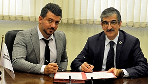 MİLLİ İRADE MEYDANI İÇİN İMZALAR ATILDI