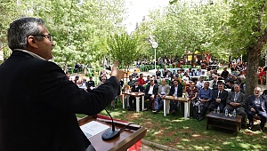 PEYGAMBER SEVGİSİ PARKLARI DOLDURDU