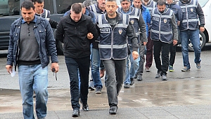 ŞEHİT YAKINLARINI DOLANDIRDILAR