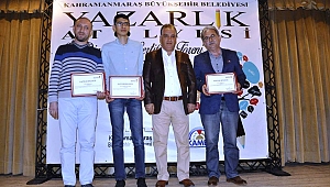 YAZARLIK ATÖLYESİNDE SERTİFİKA SEVİNCİ