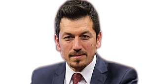 AKDENİZ’İN ENLERİNDE İKİ GAZETECİYE ÖDÜL