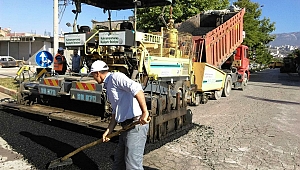 ASFALT ÇALIŞMALARI GECE GÜNDÜZ DEVAM EDİYOR