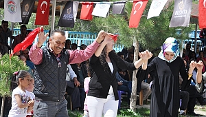 BERİT'İN ETEKLERİNDE GÖKSUN HEM'DEN YILSONU SERGİSİ