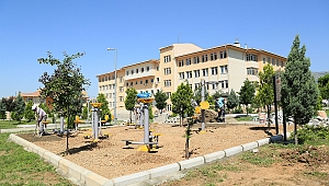 BÜYÜKŞEHİR’DEN OKULLARDA ÇEVRE DÜZENLEMESİ