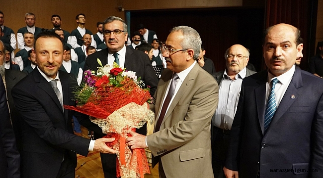TASAVVUF KONSERİNİN İCRASI AYAKTA ALKIŞLANDI