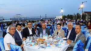 AFŞİNDER DOSTLUK İFTARINDA BULUŞTU