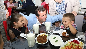 BAŞKAN BOZDAĞ’DAN EN ANLAMLI İFTAR