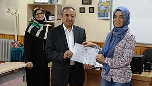 BAYAN MEMURLARIN KUR'AN ÖĞRENME SEVİNCİ