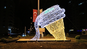 BÜYÜKŞHİR’DEN DONDURMA FİGÜRLÜ LED IŞIK ÇALIŞMASI