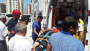 GÖÇÜKTE YARALANAN İŞÇİLERİ BÜYÜKŞEHİR İTFAİYESİ ÇIKARDI