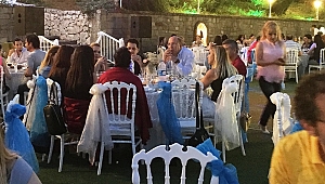 İFTAR YEMEĞİNDE BULUŞTULAR