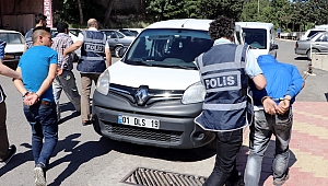 KABLO HIRSIZLARI SUÇÜSTÜ YAKALANDI 