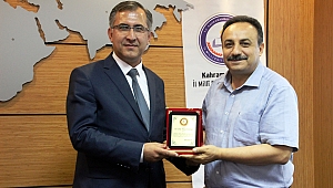 KADEP’DE ÖDÜLLER VERİLDİ