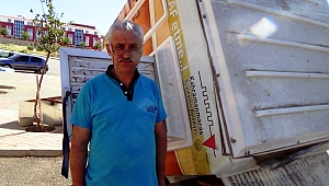  KAHRAMANMARAŞ’TA ŞİDDETLİ POYRAZ EKMEK BÜFESİNİ UÇURDU