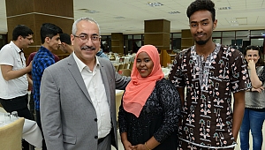 KSÜ YABANCI UYRUKLU ÖĞRENCİLERİ VE AİLELERİ, İFTAR YEMEĞİNDE BULUŞTU
