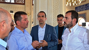 MAHİR ÜNAL, TÜRKOĞLU FATİH SULTAN MEHMET HAN CAMİSİNİ ZİYARET ETTİ.