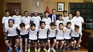 MARAŞGÜCÜSPOR’DAN BAŞKAN ERKOÇ’A ZİYARET