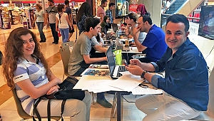 AVM'DE ÜNİVERSİTE ÖĞRENCİLERİ İÇİN TERCİH MASASI