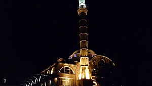 DULKADİROĞLU'NDAN ŞEYH ADİL CAMİ'NE ÖZEL AYDINLATMA