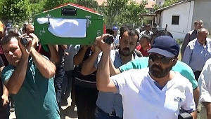 KAYBOLAN ÇİÇEKLER EKİBİ CENAZEYİ EN ÖNDE TAŞIDI