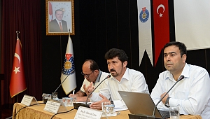 KSÜ’DE '15 TEMMUZ’UN SOSYO-KÜLTÜREL AÇIDAN DEĞERLENDİRİLMESİ' KONULU PANEL DÜZENLENDİ