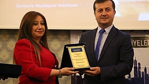 MARKA BELEDİYELER’DEN BAŞKAN BOZDAĞ’A ÖDÜL