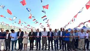 DULKADİROĞLU'NDA YARI OLİMPİK YÜZME HAVUZU AÇILDI