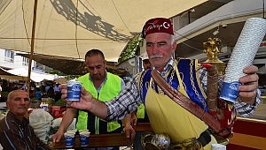 DULKADİROĞLU'NDAN PAZAR ESNAFINI SERİNLETEN HİZMET