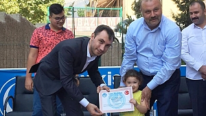 İL OCAK BAŞKANI HÜSEYİN KAYIŞ TÜRK BALALARINA SERTİFİKALARINI TAKDİM ETTİ