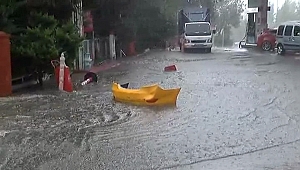 İSTANBUL'DA ŞİDDETLİ YAĞMUR BAŞLADI