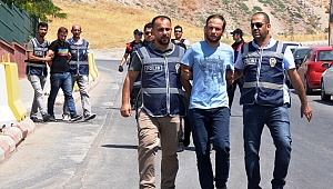 SAHTE POLİSLERE GERÇEK POLİSTEN OPERASYON 